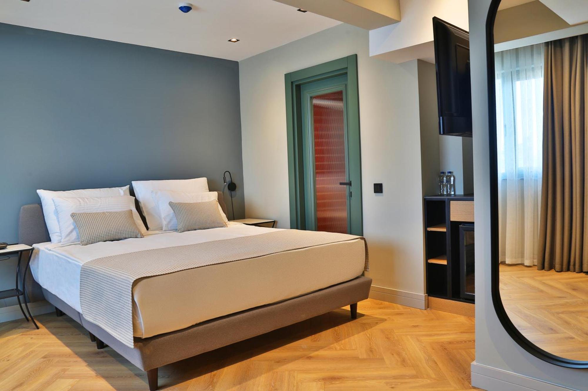 In The Middle Hotel Antalya Luaran gambar